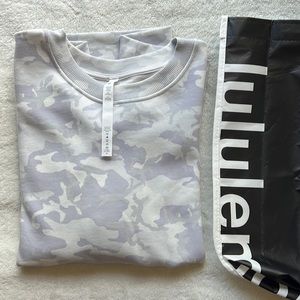 NWOT Perfectly Oversized Hoodie - Incognito Camo Alpine White Multi - Size 6